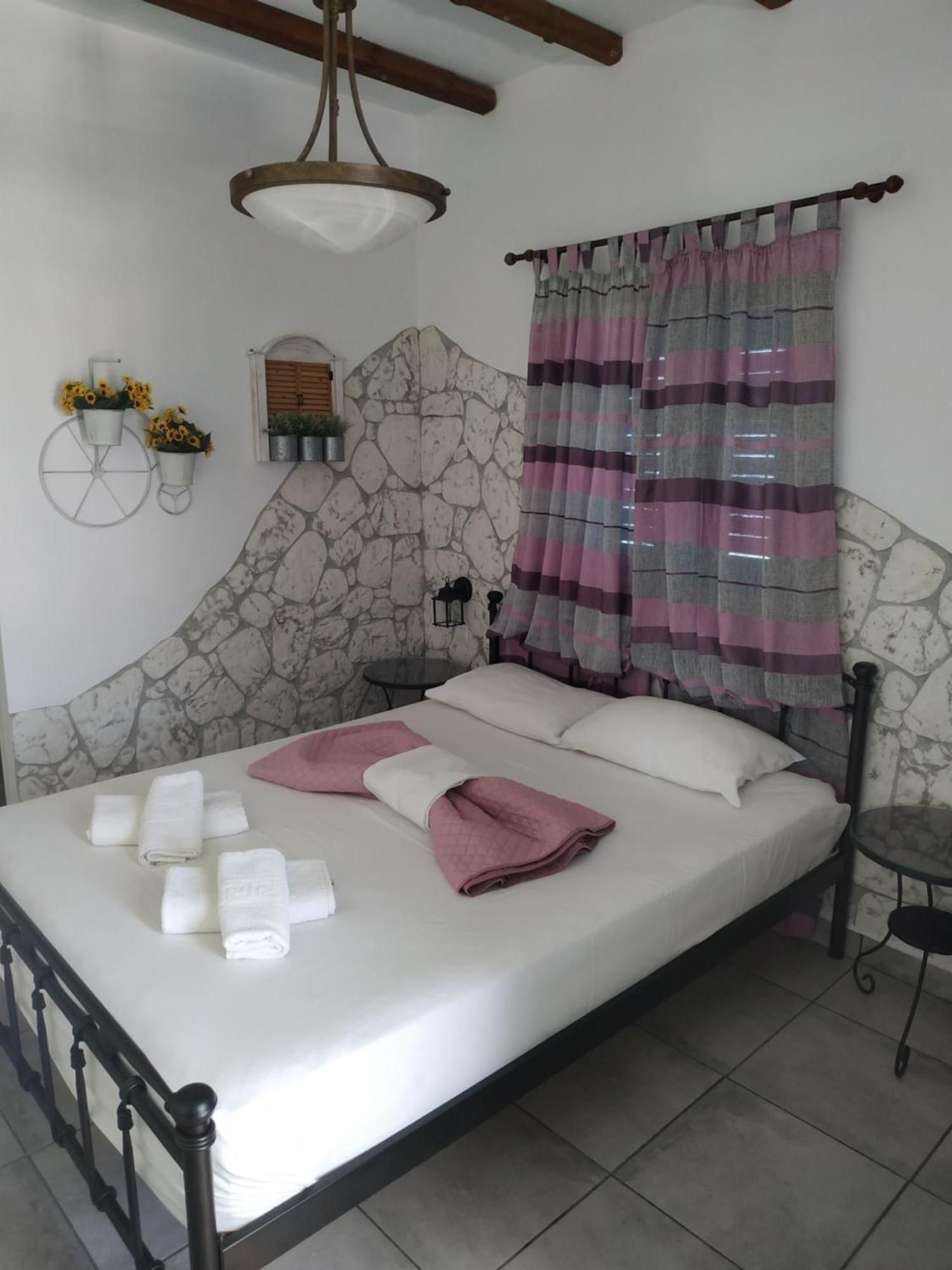 Lucas B Panorama Apartment Alopronia Екстериор снимка