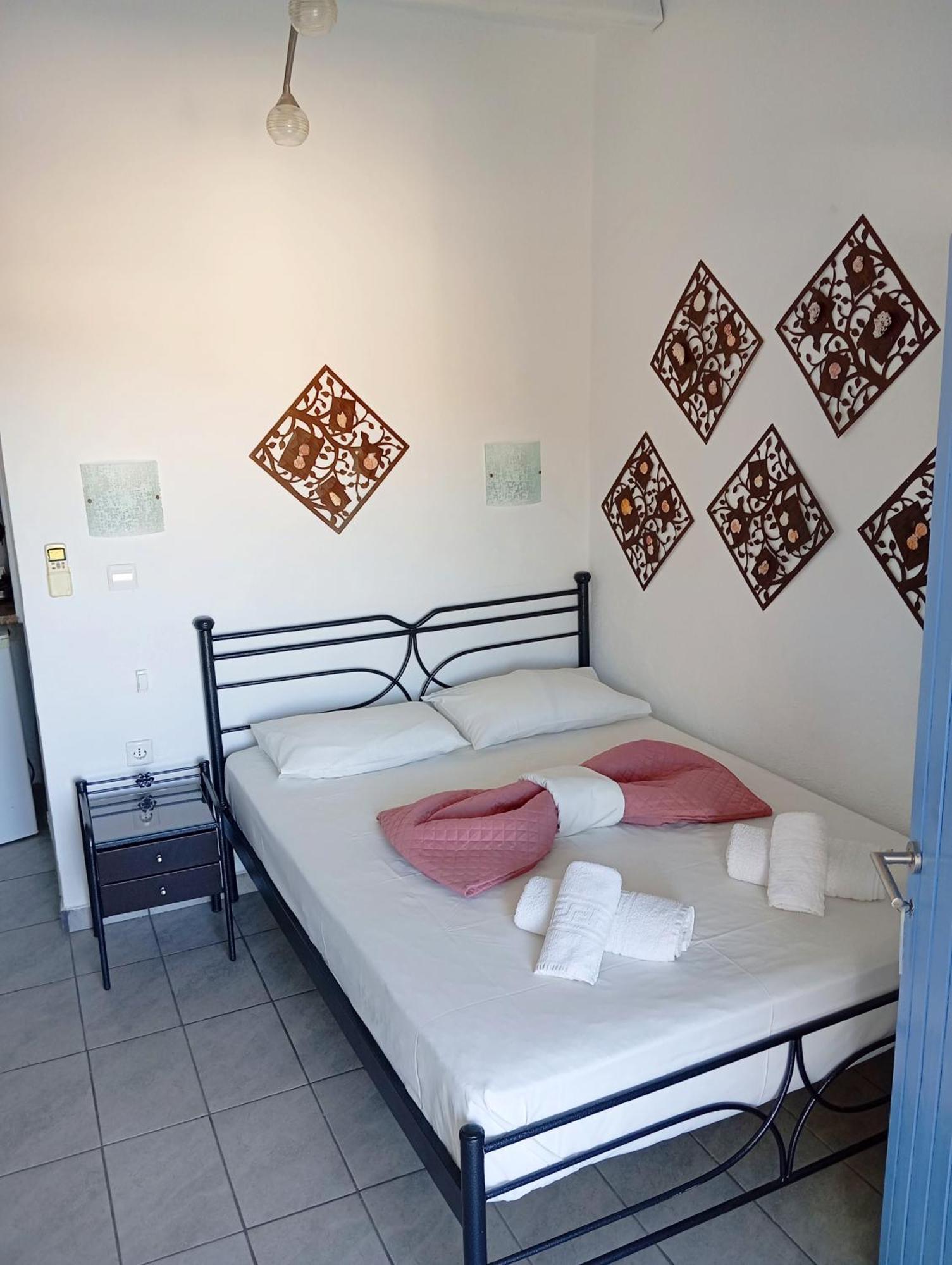 Lucas B Panorama Apartment Alopronia Екстериор снимка
